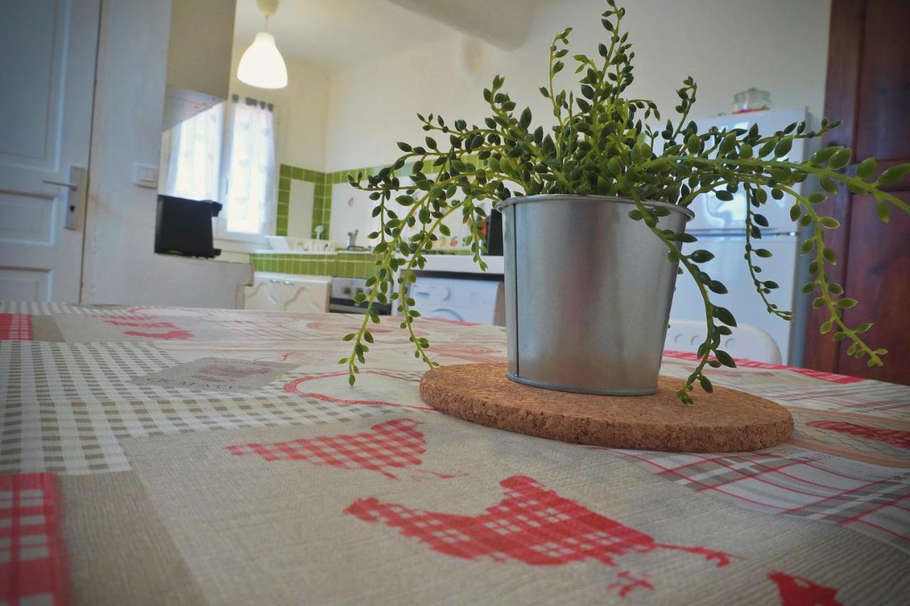 Maison De Village La Clemaline Figanieres ภายนอก รูปภาพ
