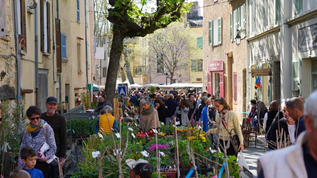 Maison De Village La Clemaline Figanieres ภายนอก รูปภาพ